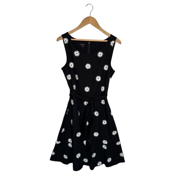 New Talbots Dress Womens 10 Floral Applique Fit Flare Sleeveless Cocktail Black - Picture 2 of 16